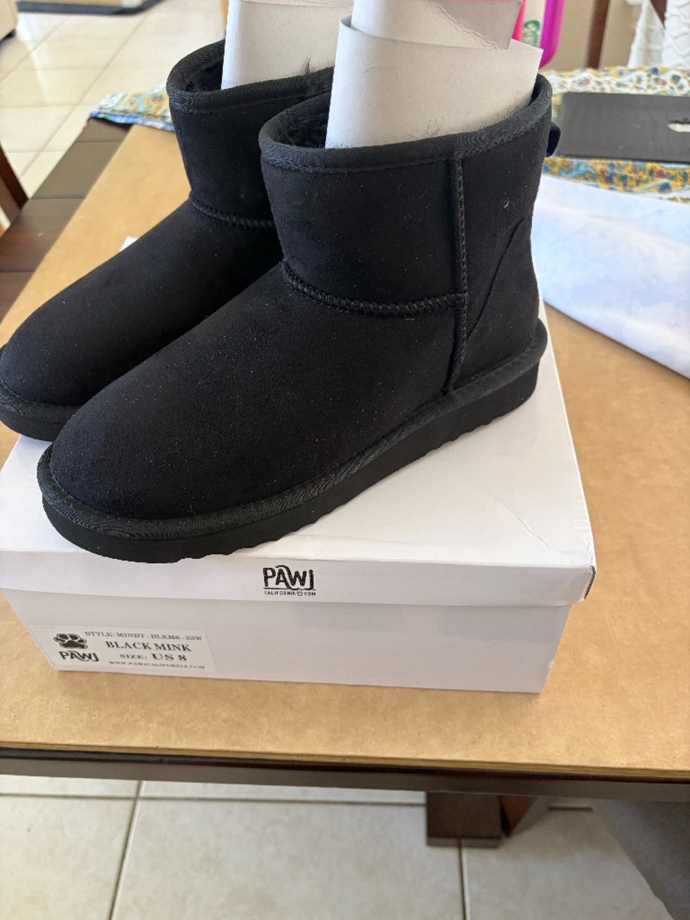 NWT PAWJ CALIFORNIA MINI BOOTS